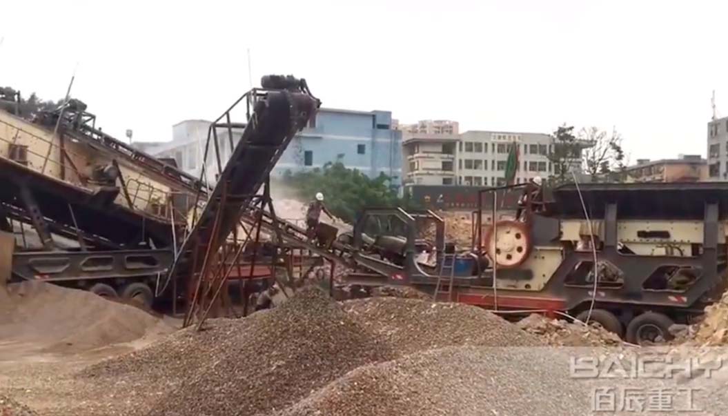 湖北建築垃圾迻動破碎站現場