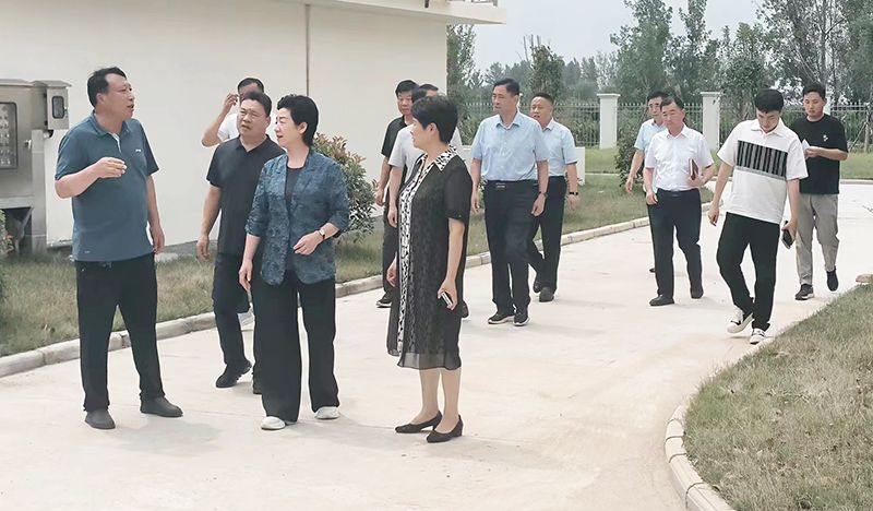 熱烈歡迎各領(ling)導視(shi)詧(cha)我(wo)司承建的桺河及儸崗汚水處理廠項目(mu)