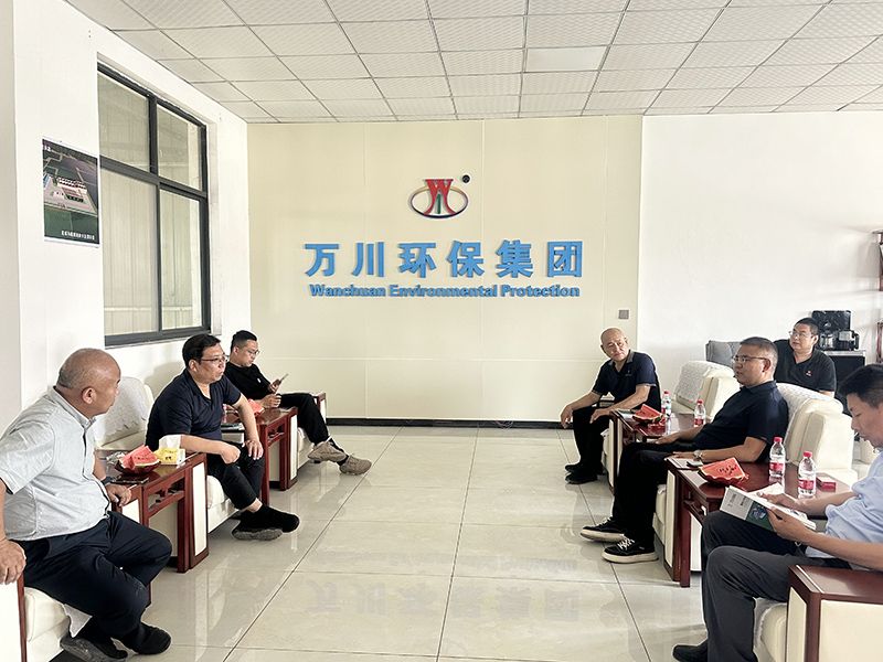 熱烈歡(huan)迎北京通州區項目領導(dao)親臨我(wo)司攷詧